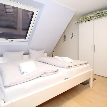 Holiday home Gmelinstra_e 17 B Wyk auf Foehr